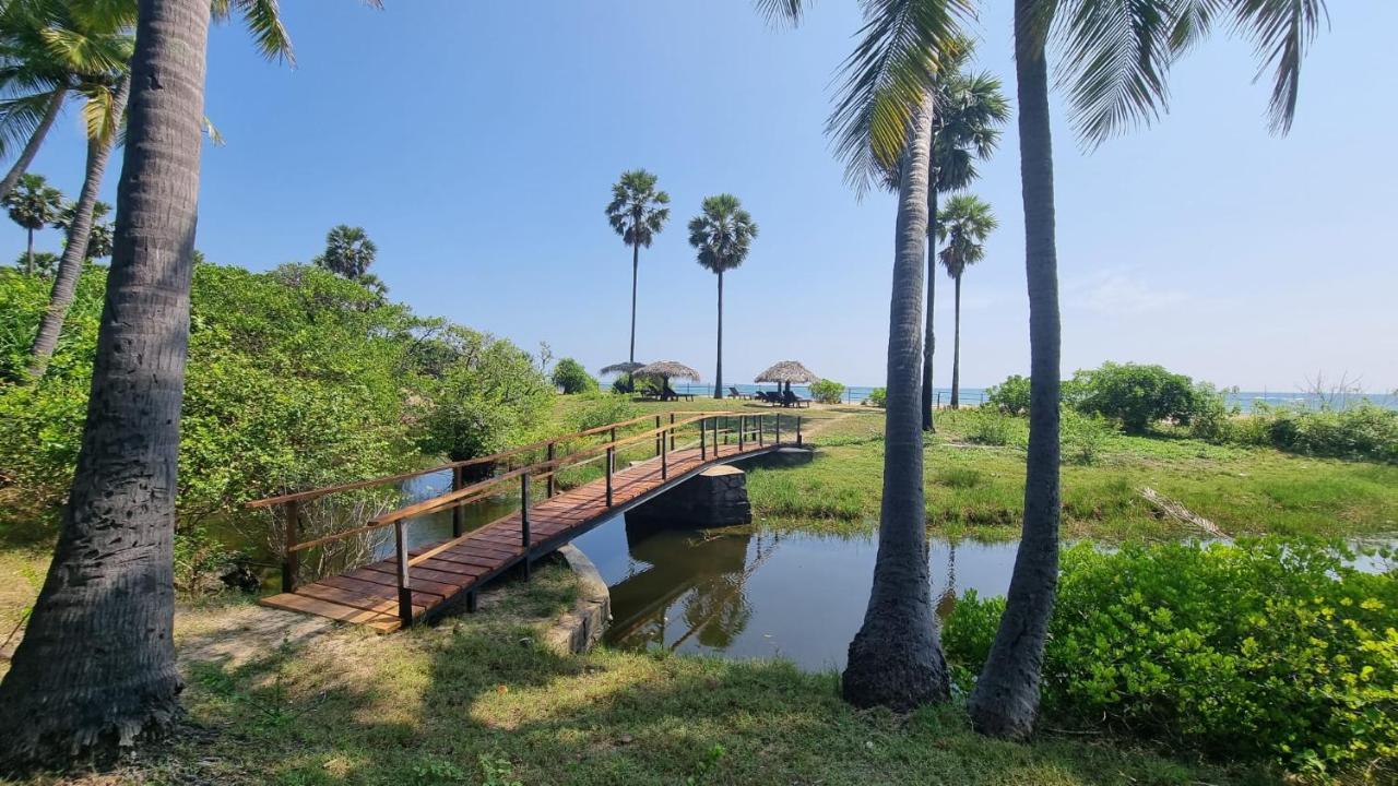 108 Palms Beach Resort Trincomalee Εξωτερικό φωτογραφία