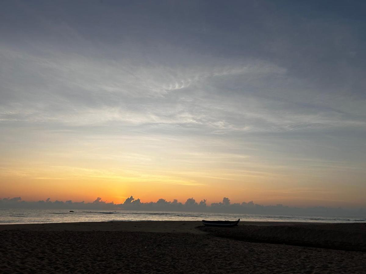 108 Palms Beach Resort Trincomalee Εξωτερικό φωτογραφία