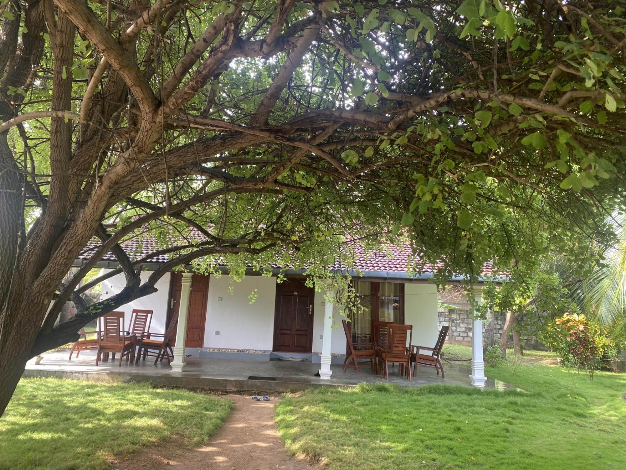 108 Palms Beach Resort Trincomalee Εξωτερικό φωτογραφία