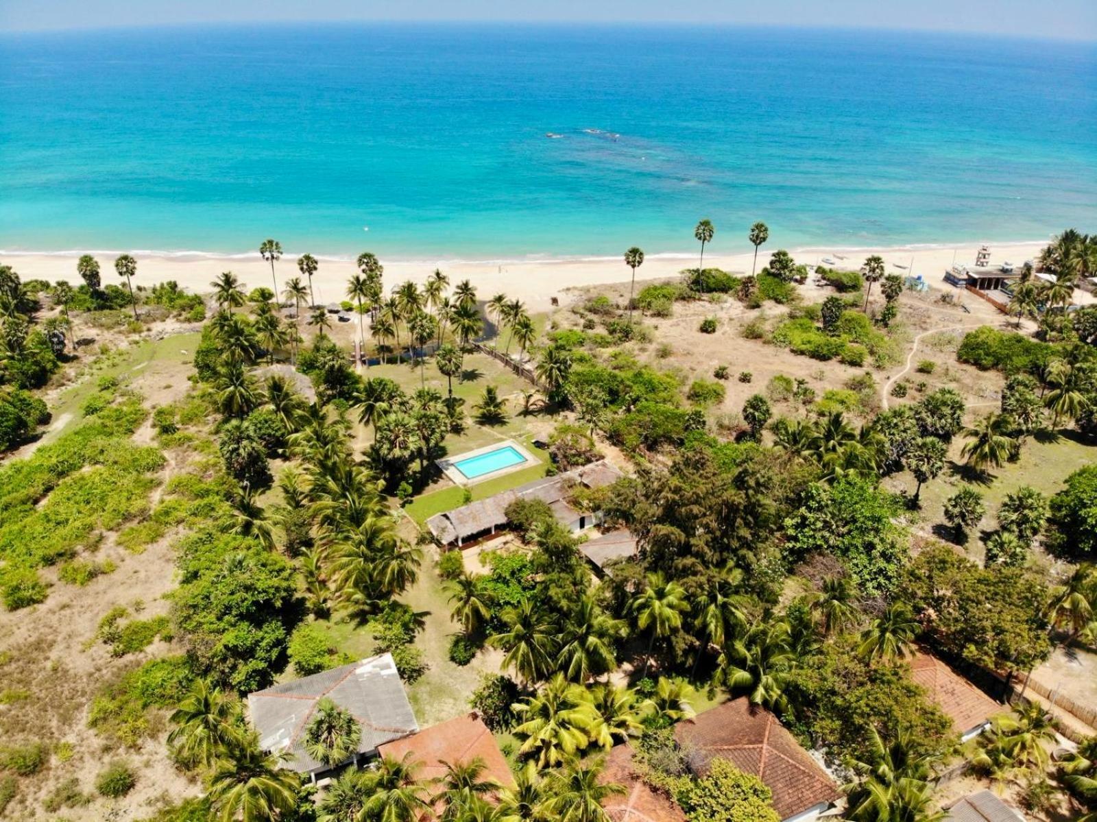 108 Palms Beach Resort Trincomalee Εξωτερικό φωτογραφία